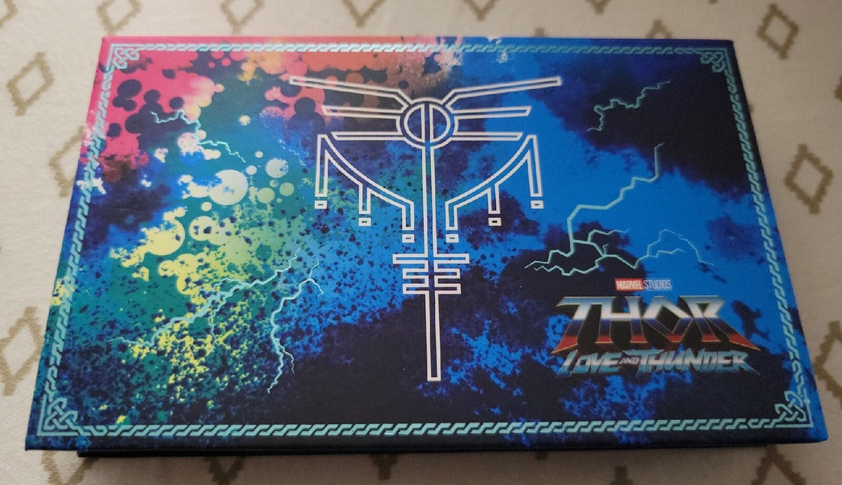 Limited Edition Eye Shadow Palette - Thor Love and Thunder Vackyrie