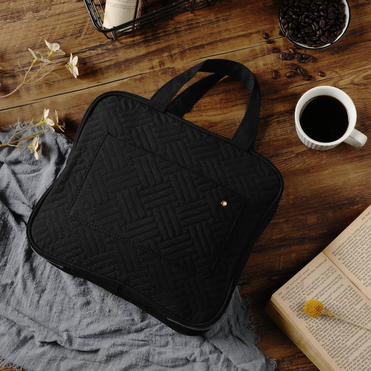 Travel Toiletry Bag for Women & Men with Hanging Hook, Water-Resistant Black