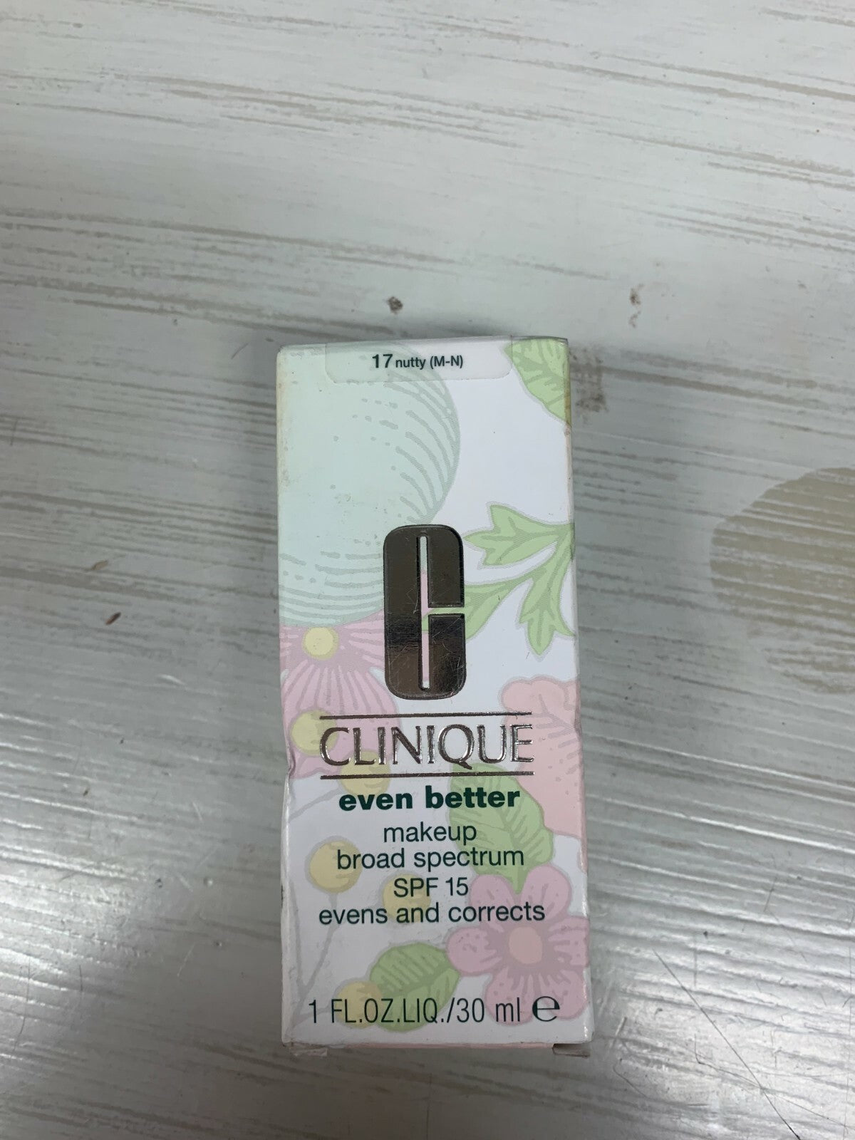 Clinique Even Better Makeup SPF 15 Broad Spectrum - Multiple Shades, New Box Damage