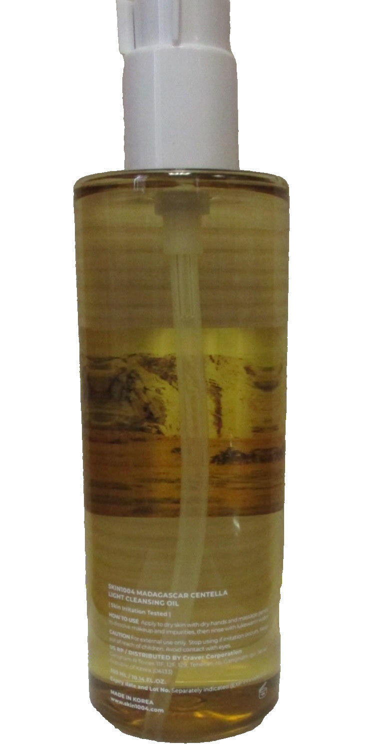 Light Cleansing Oil with Madagascar Centella – 300 ml / 10.14 oz
