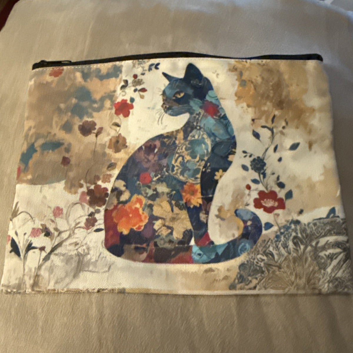 Floral Cat Pattern Makeup Bag – Stylish Cosmetic Organizer for Women