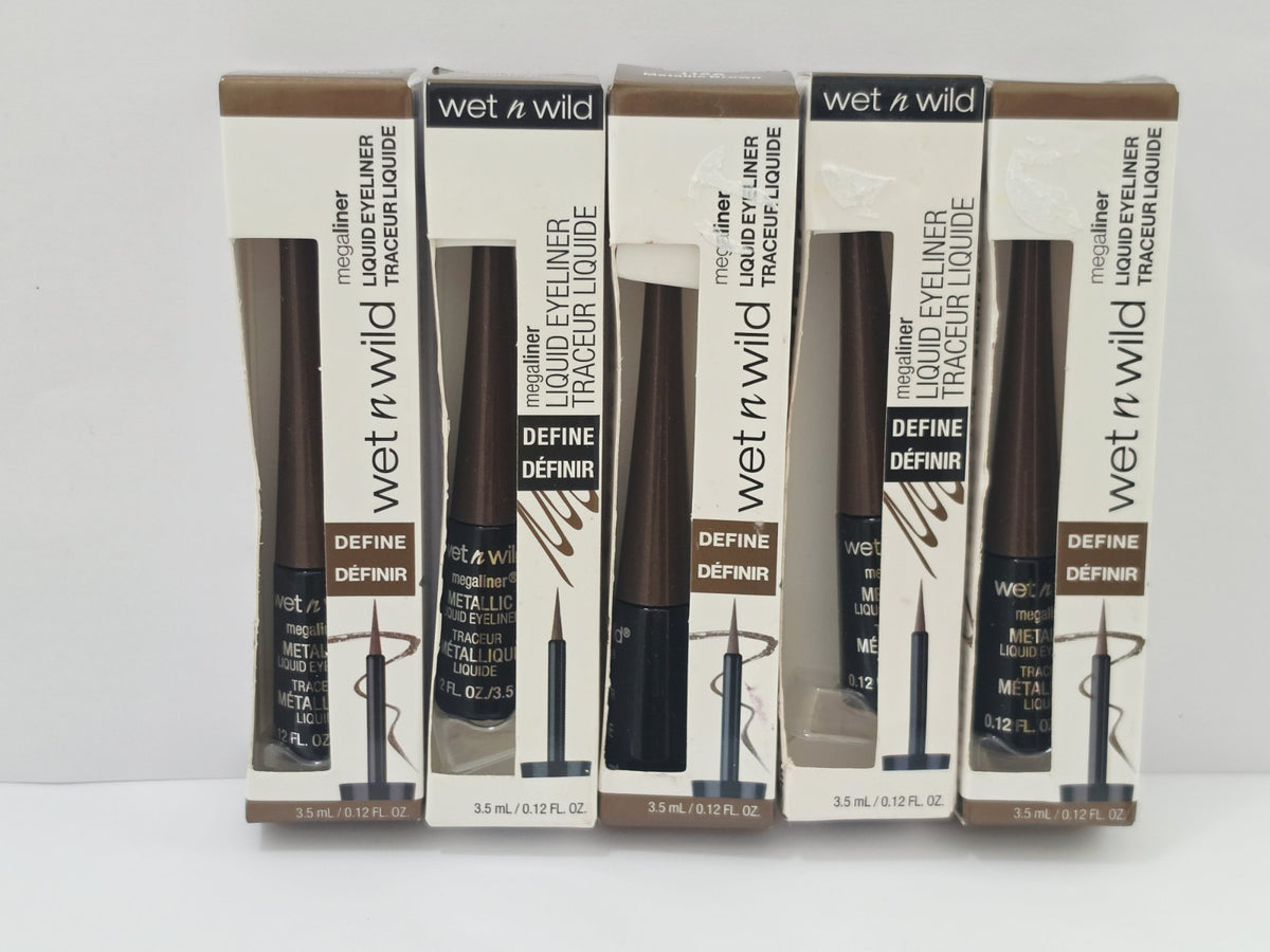 Liquid Eyeliner Metallic Cosmic Black 111A - Pack of 3