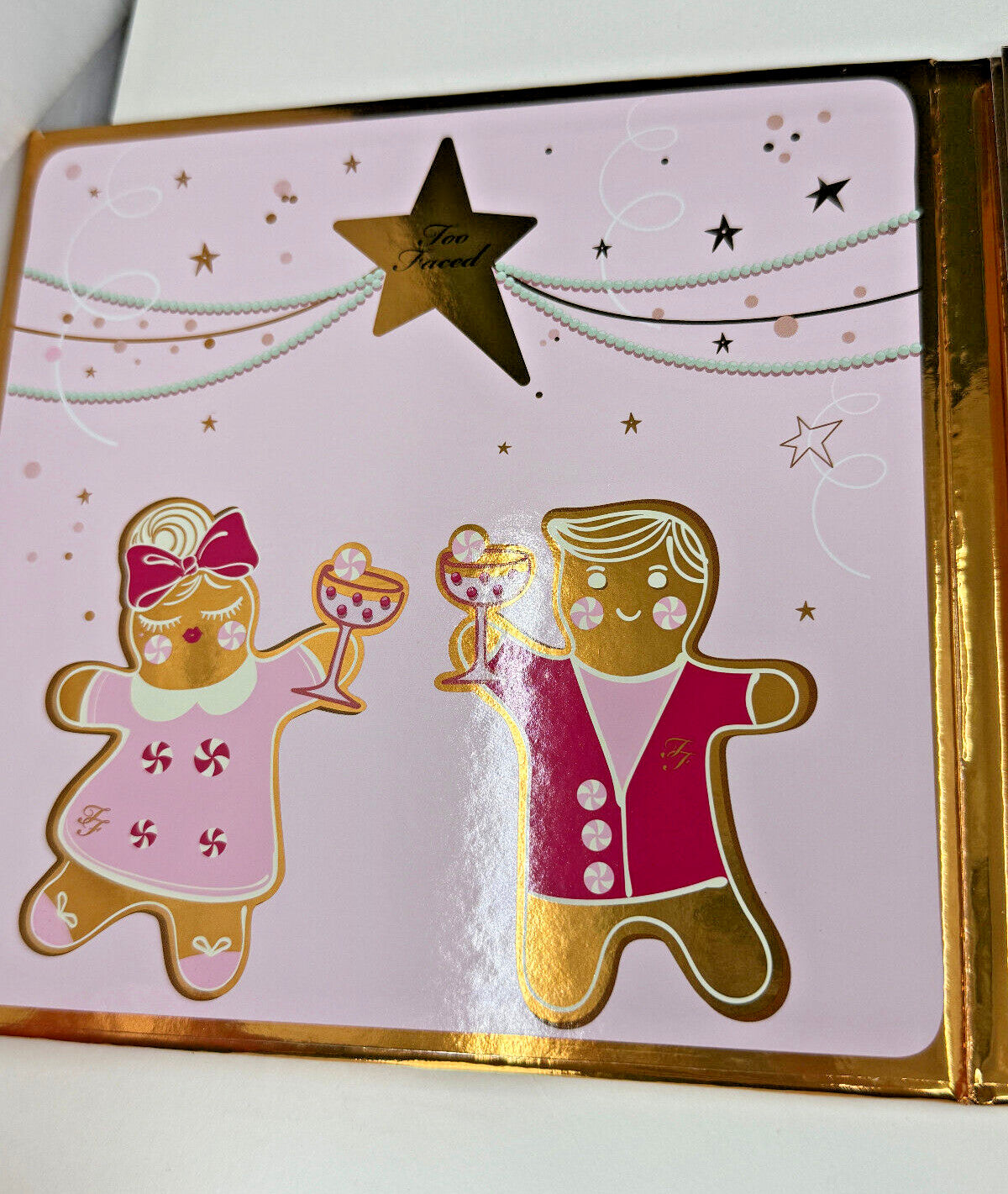 Christmas Cookie House Party Eyeshadow Palette - 20 Exclusive Shades
