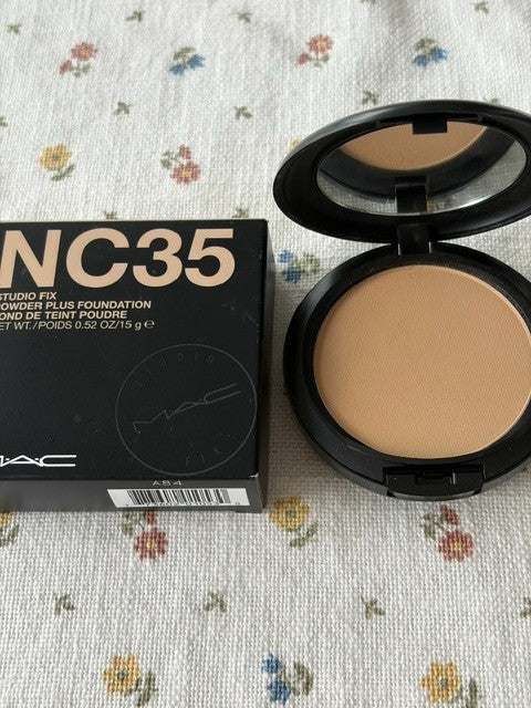 MAC Studio Fix Powder Plus Foundation - Full Coverage Matte Face Powder