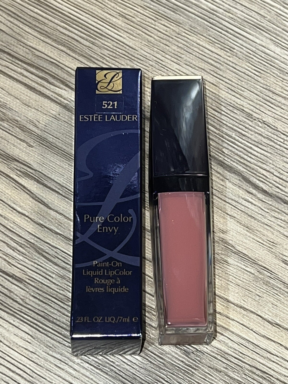 Estee Lauder Pure Color Envy Liquid Lipstick 521 Sweet Nothing