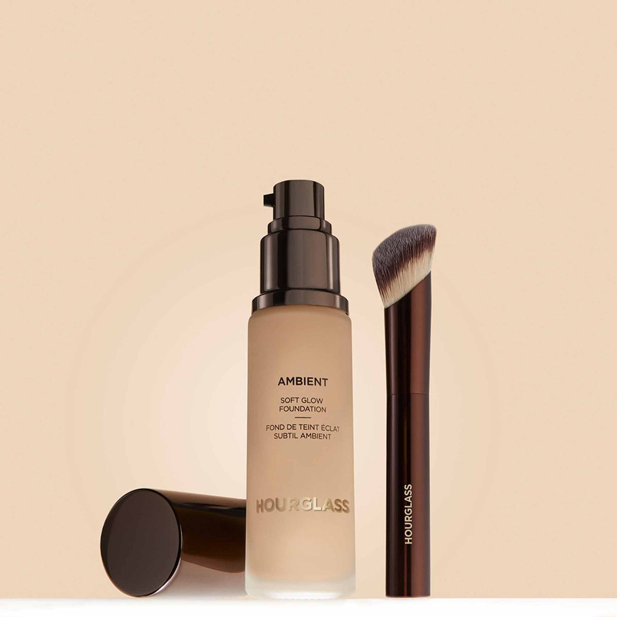 Hourglass Ambient Soft Glow Foundation Brush - Full Size, New in Box