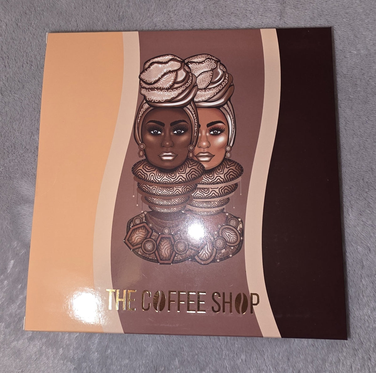 Juvias Place Coffee Shop Eyeshadow Palette - 16 Full-Size Shades