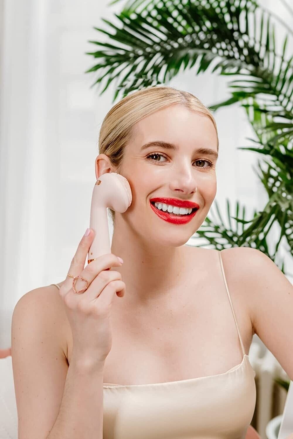 Facial Cleansing System with Massager and Silicone Head - Pink