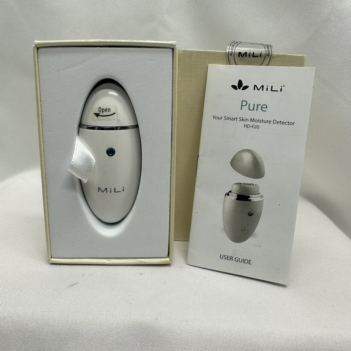 Smart Skin Moisture Detector Digital Analyzer with Bluetooth App