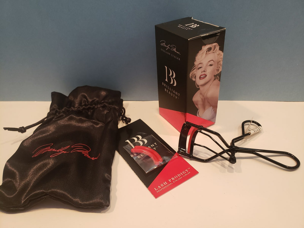 Eyelash Curler with Travel Pouch - Brass Finish, Beauty Tool