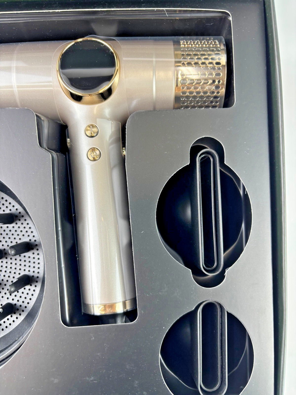 Dual Voltage Travel Hair Dryer with Magnetic Diffuser - 2000W Ionic, Lightweight