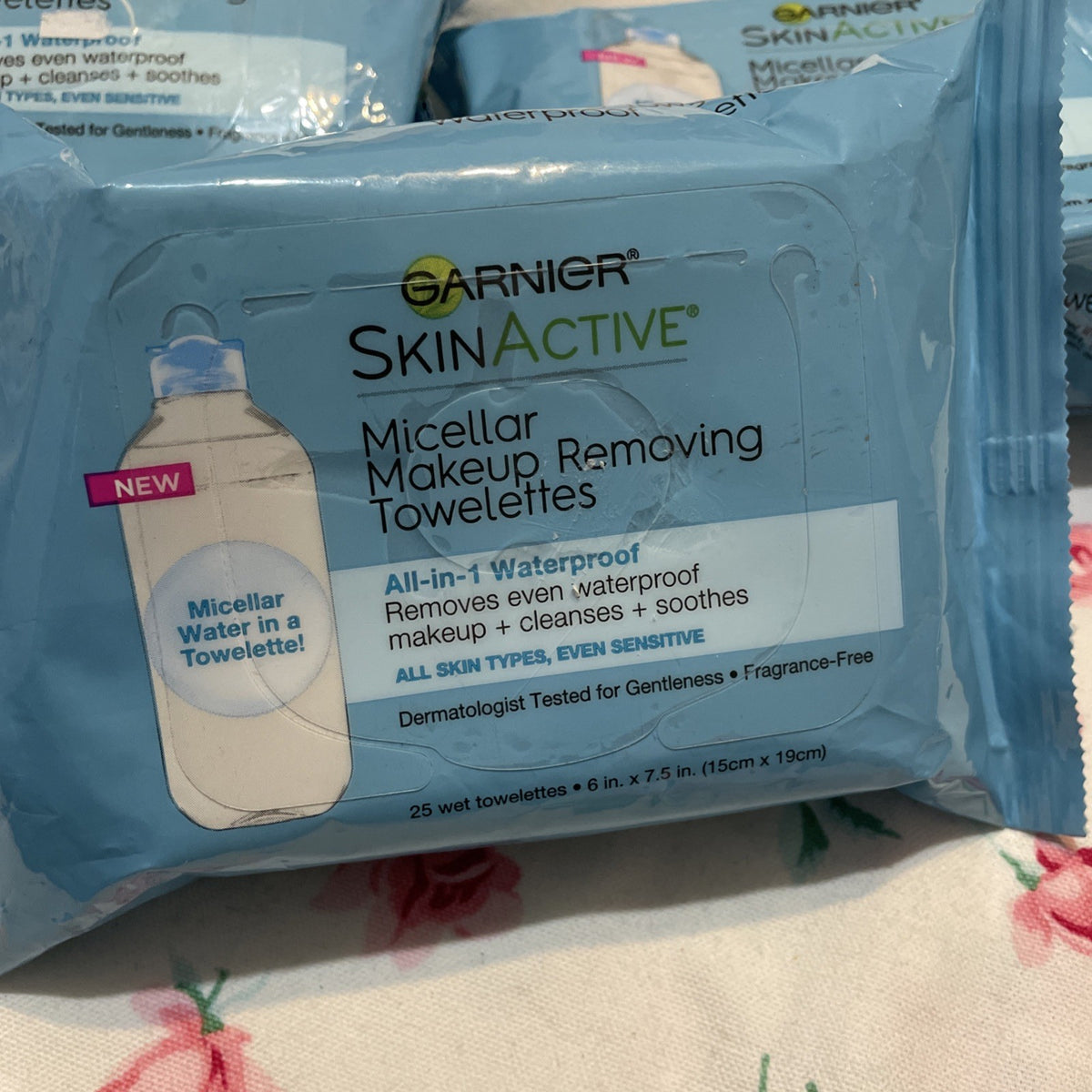 Micellar Makeup Remover Towelettes - All-in-1 Cleansing Face & Eye Cloths, 25 Count