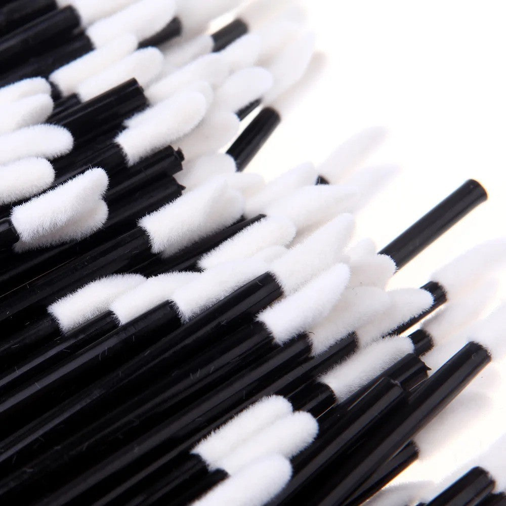Disposable Lip Brushes 50-Pack Lipstick Gloss Applicators Makeup Tools