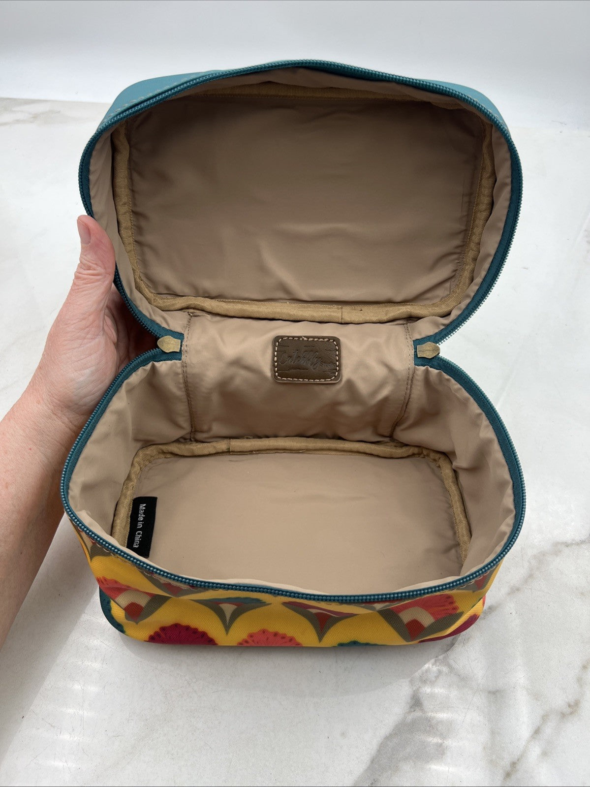 Women’s Makeup Bag Travel Case with Ginkgo Flowers, Gold Finish
