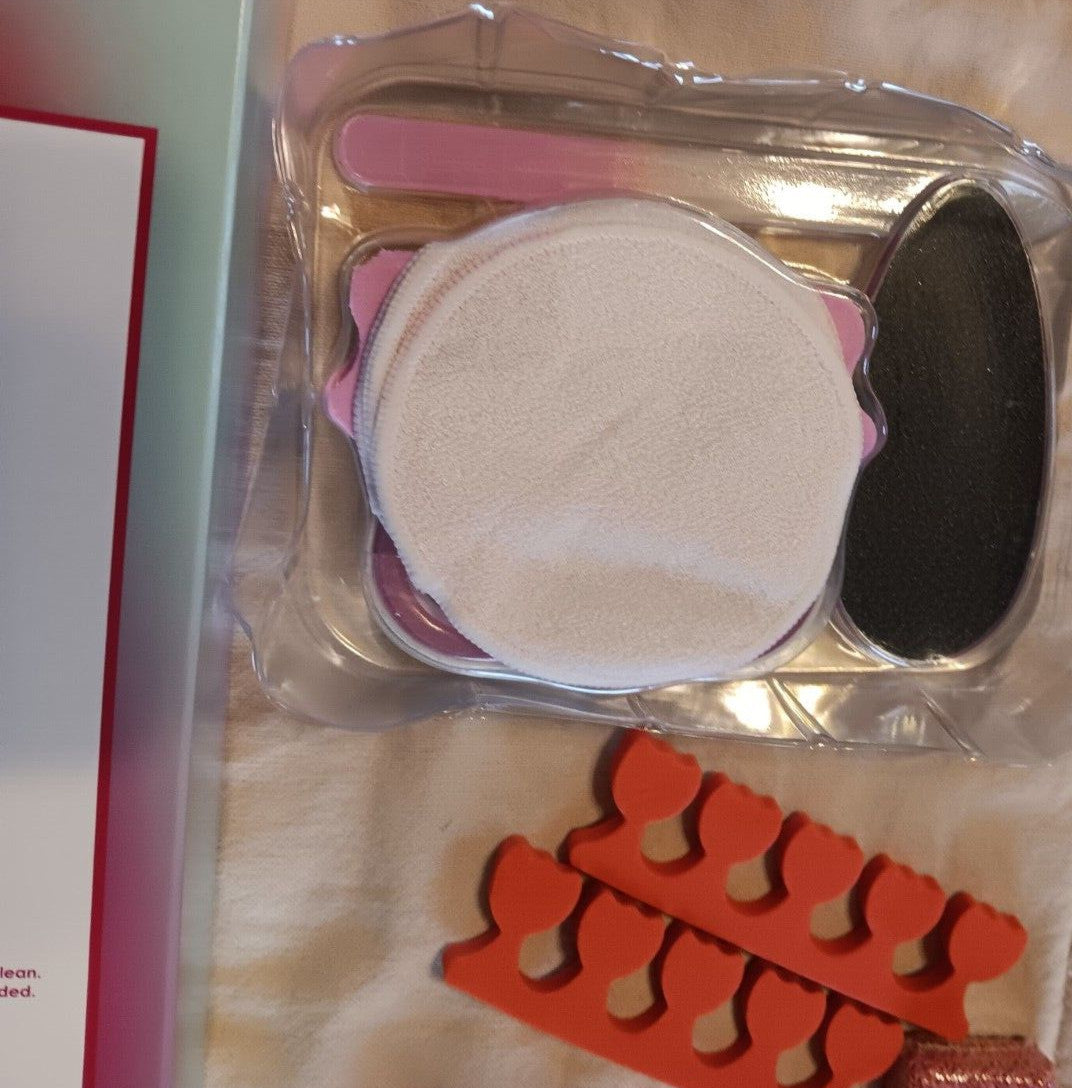 Pedicure Kit with Pumice Stone & Nail Brush - Sassy + Chic Set