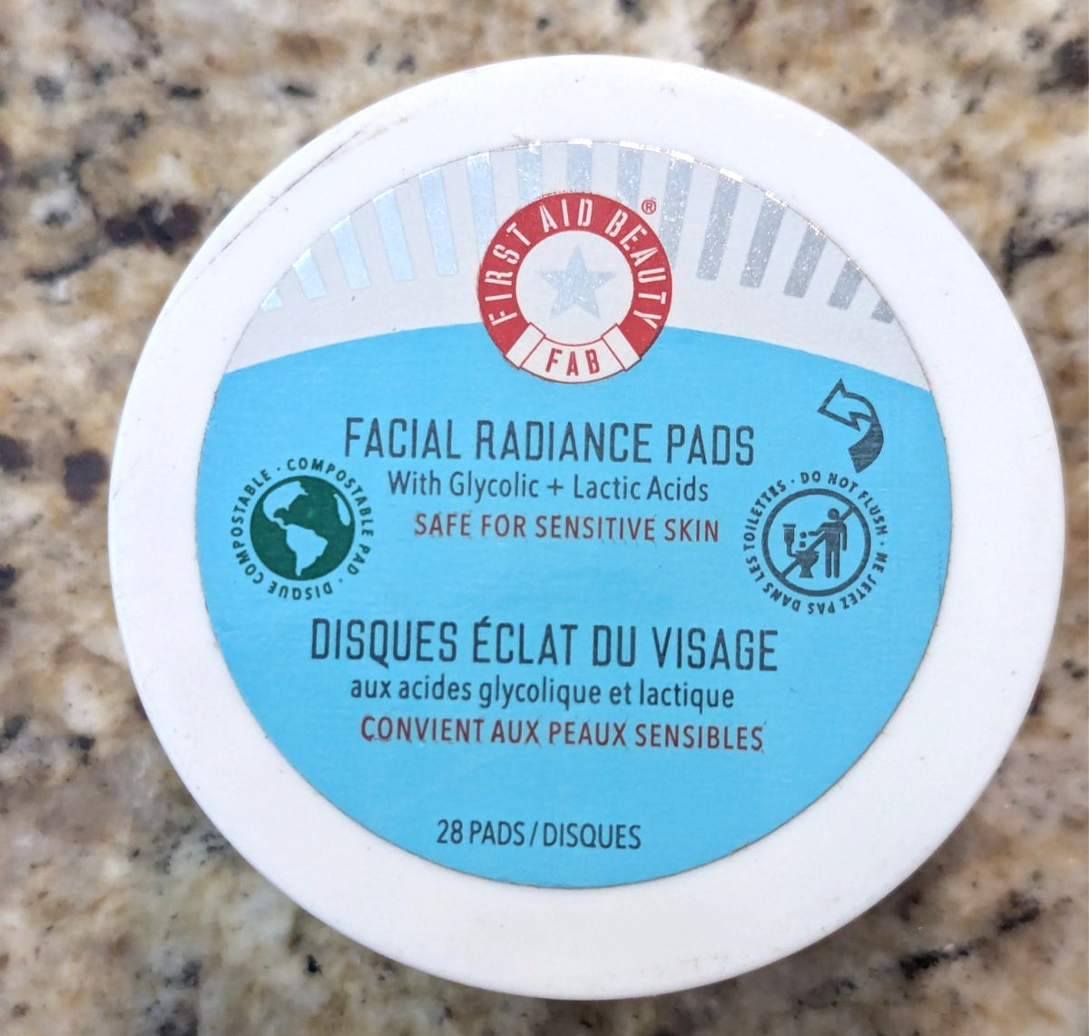 First Aid Beauty Facial Radiance Pads For Sensitive Skin 28