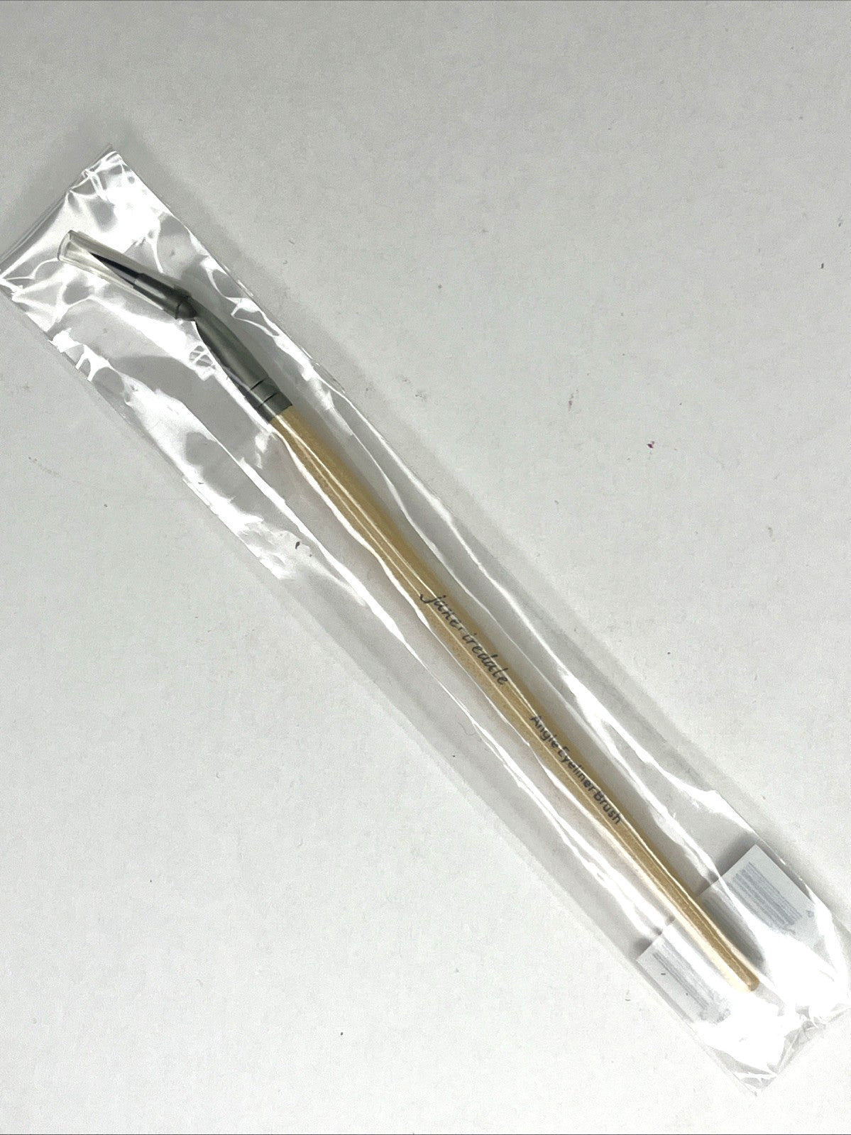 Angle Eyeliner Brush for Precise Makeup Application - Free Shipping