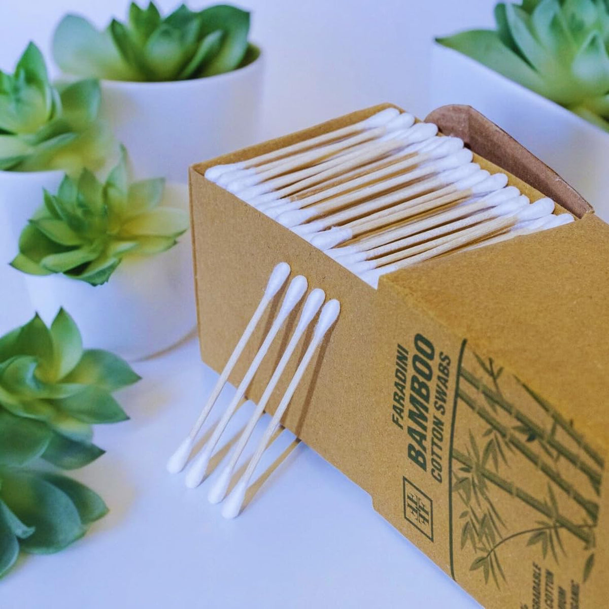 Eco-Friendly Bamboo Cotton Swabs 500 Count for Makeup Nails Cleaning