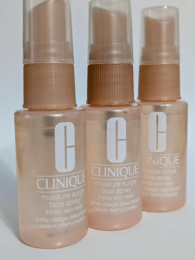 Clinique Moisture Surge Face Spray 30ml – 3-Piece Hydrating Mist Set