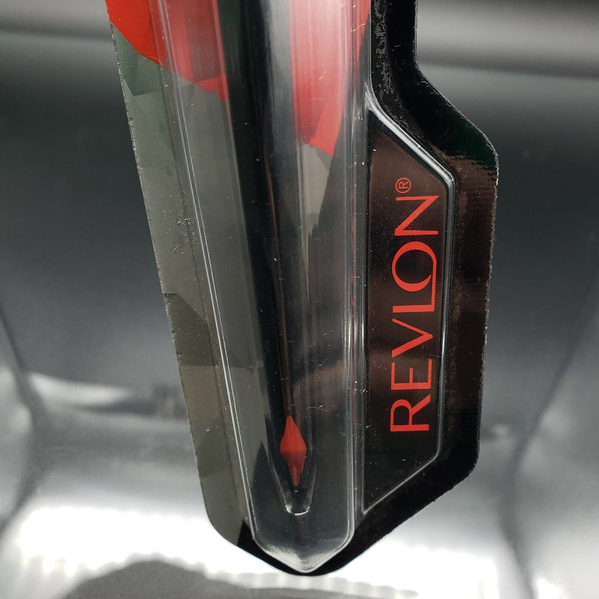 Revlon Diamond Grip Concealer Brush #42070 - Makeup Tool for Face