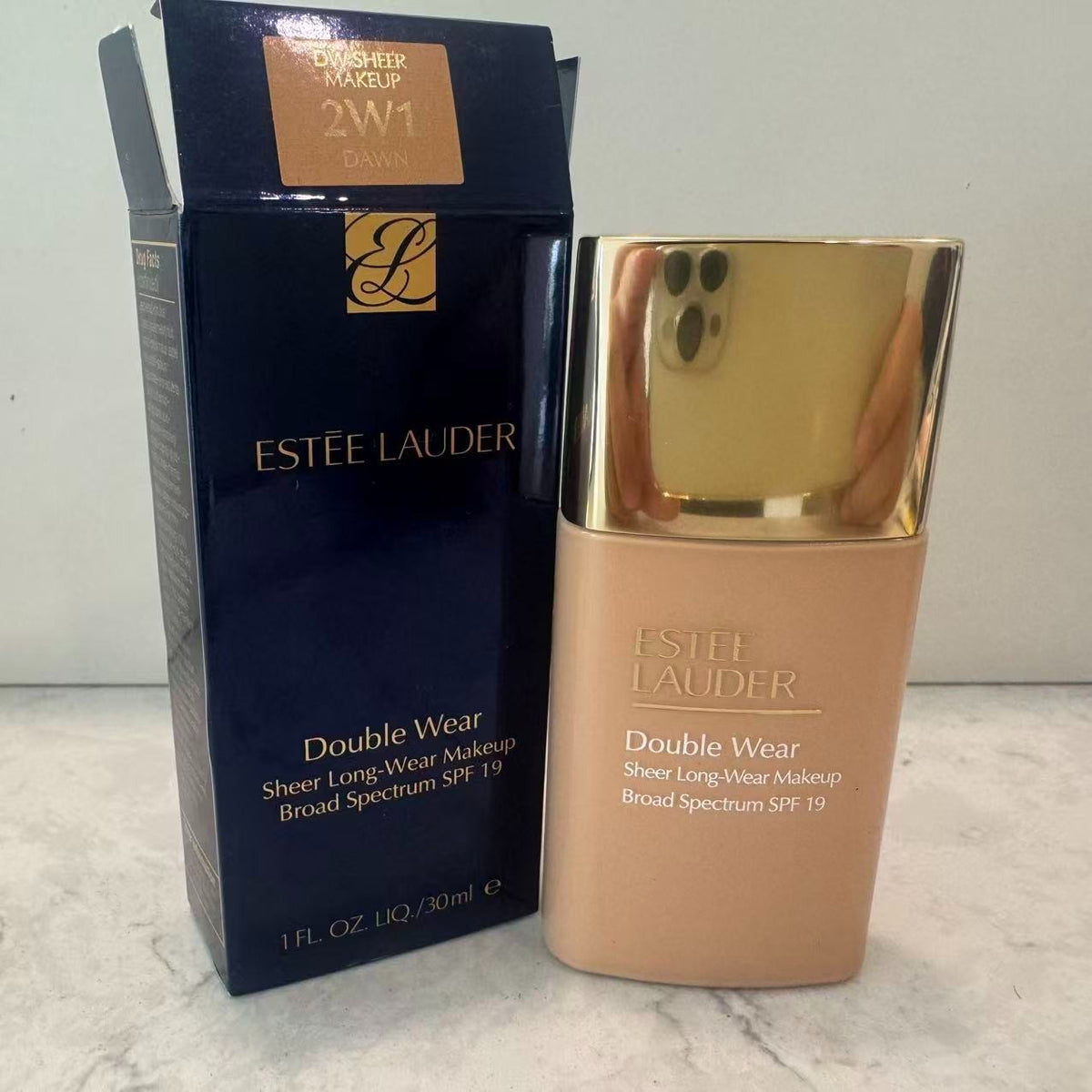 Estee Lauder Double Wear Sheer Long Wear Foundation SPF19 1oz – Multiple Shades