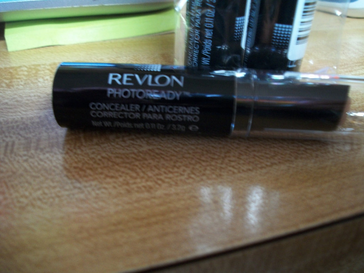 Revlon PhotoReady Concealer Medium 004 - Pack of 2, Sealed, New