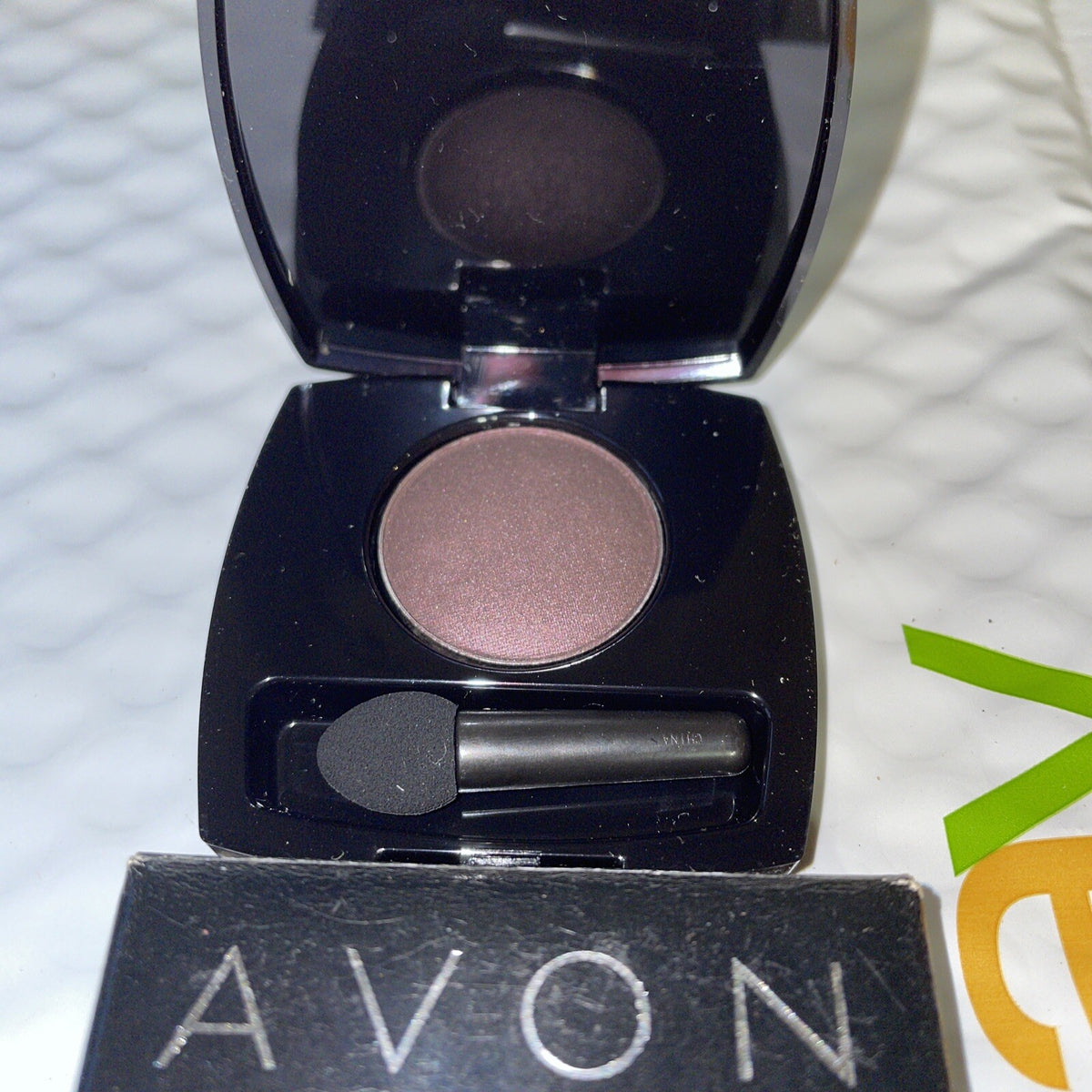 Single Eyeshadow - Warm Black, Full Size 0.09oz - Discontinued Vintage Avon