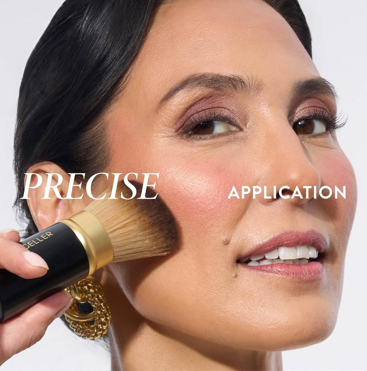 Retractable Angled Kabuki Brush for Flawless Makeup Application