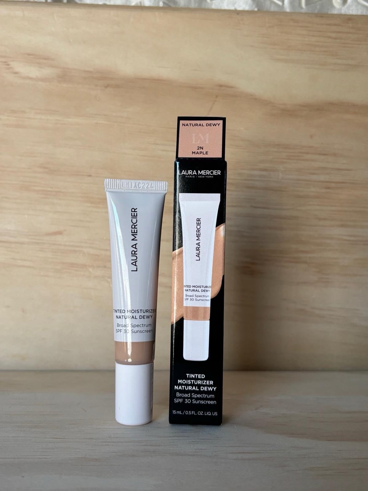 Laura Mercier Tinted Moisturizer SPF30 Natural Dewy #2N Maple 15ml