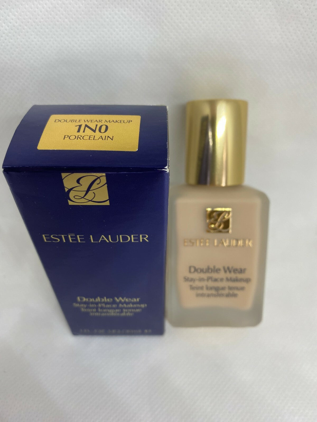 Long-Lasting Stay-In-Place Foundation - Multiple Shades Available