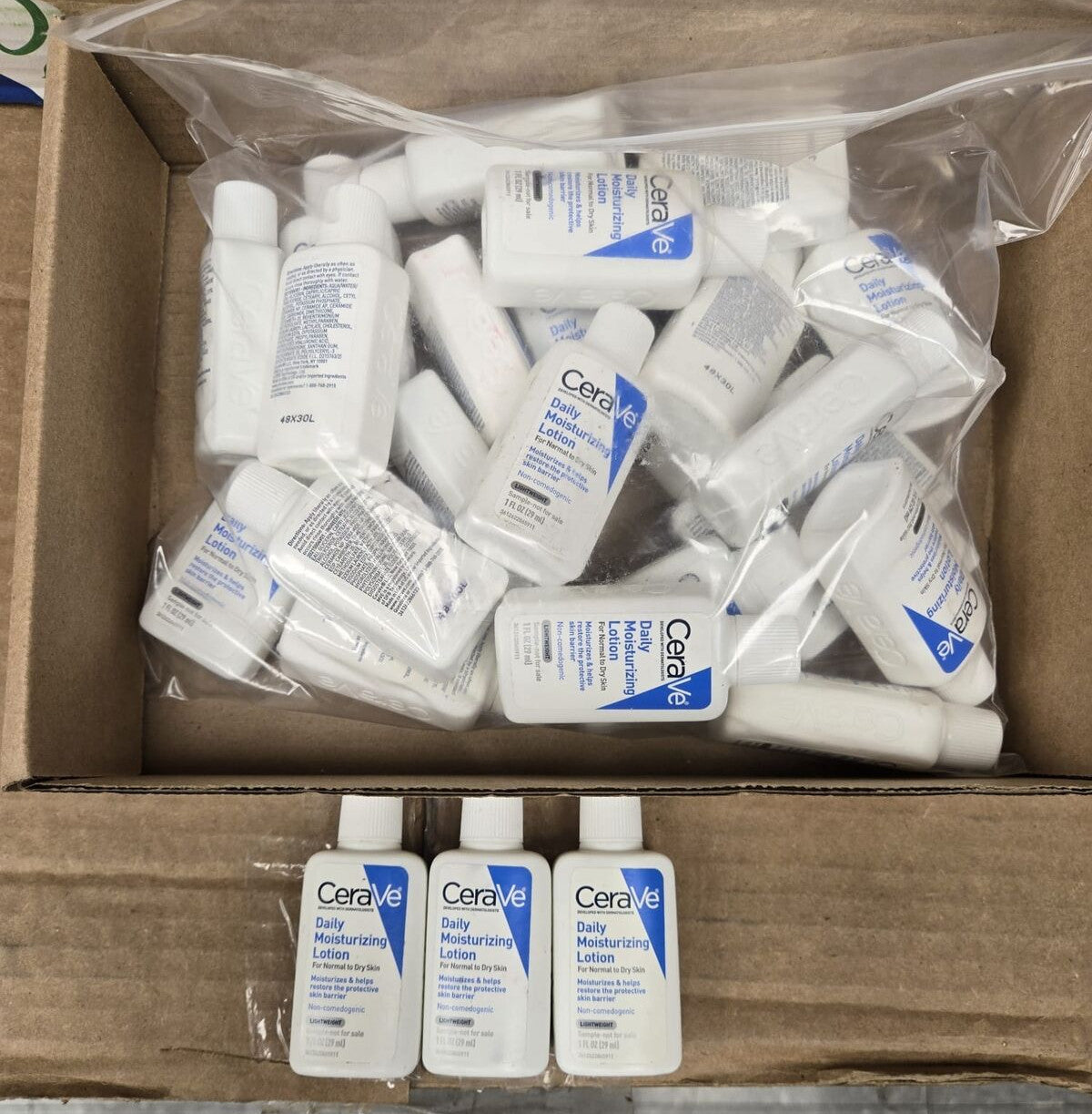 Daily Moisturizing Lotion for Normal to Dry Skin, 1 oz (25 Pack)