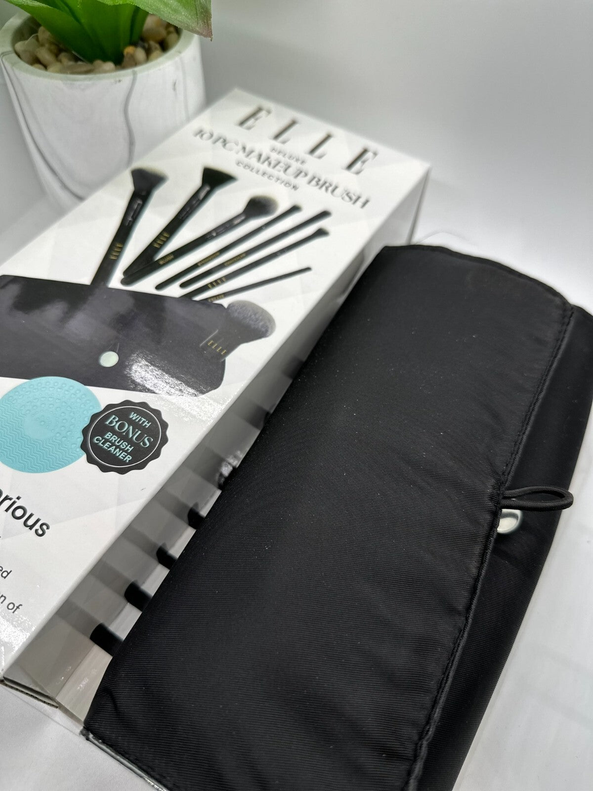 Elle Deluxe 10-Piece Makeup Brush Collection - 2 Pack