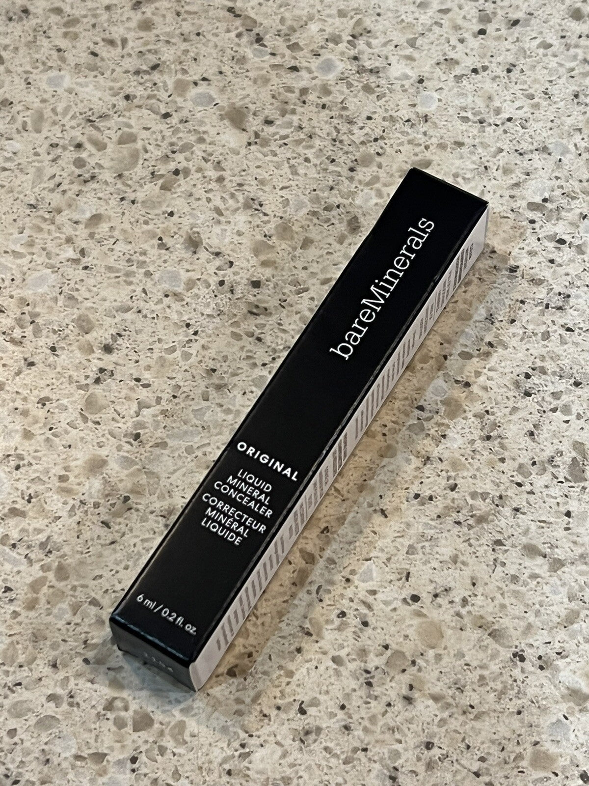 Liquid Mineral Concealer Fair 1N - Medium Buildable Coverage, Brightening & Hydrating