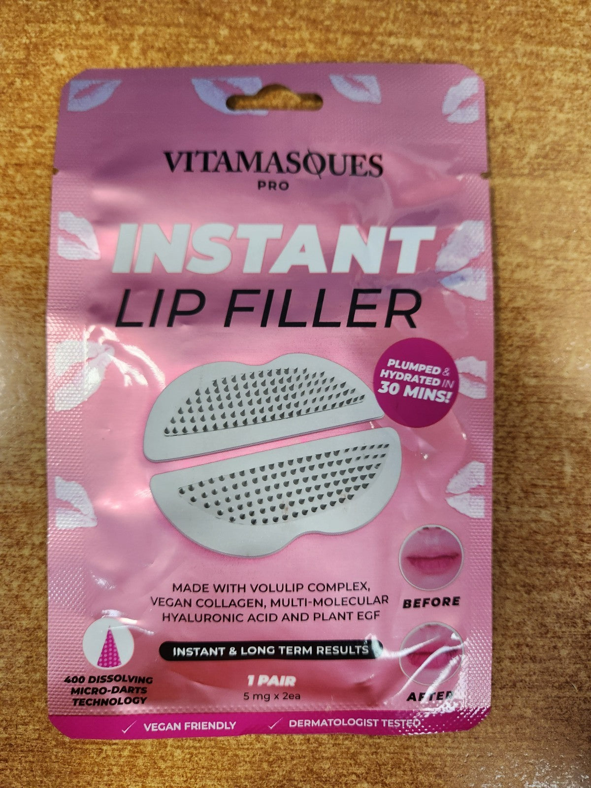Lip Mask & Lip Filler Set with Candy Cane Foot Socks - Hydrating & Anti-Aging