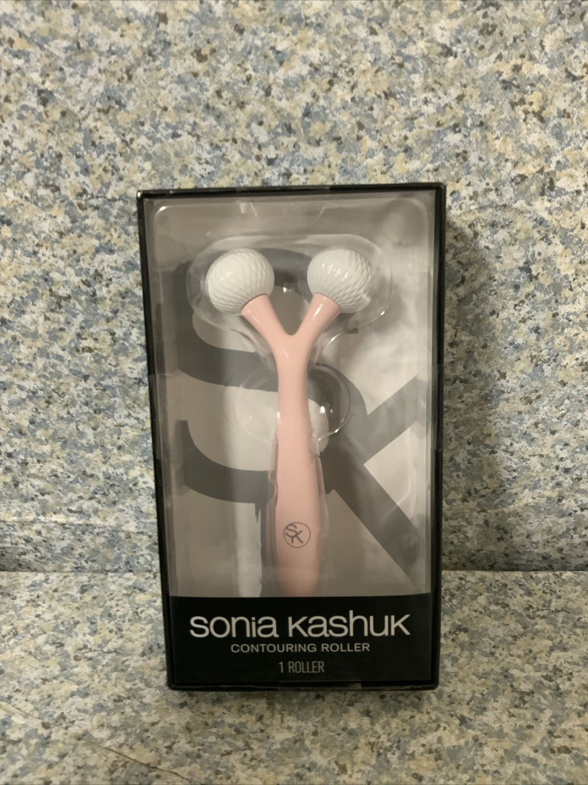 Sonia Kashuk Contouring Skin Care Roller - Promotes Firming, Sealed