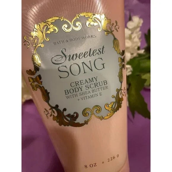 ALL NEW Sweetest Song Exfoliating GLOW Body Scrub 7.4 oz Bath & Works