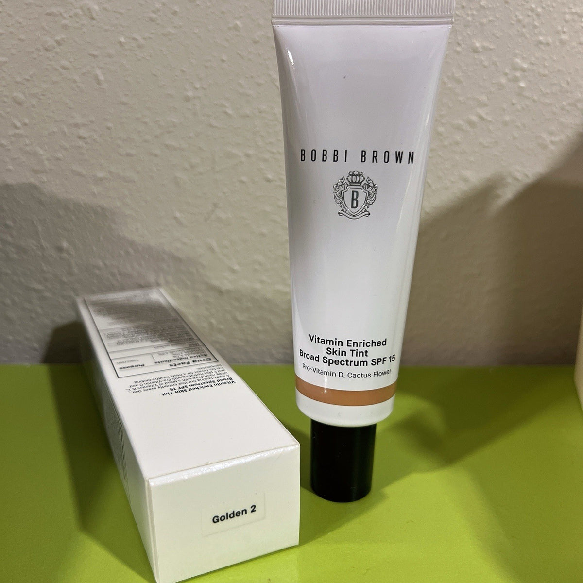 Bobbi Brown Vitamin Enriched Skin Tint SPF 15 Golden 2 - 1.7oz Natural Skin Perfection