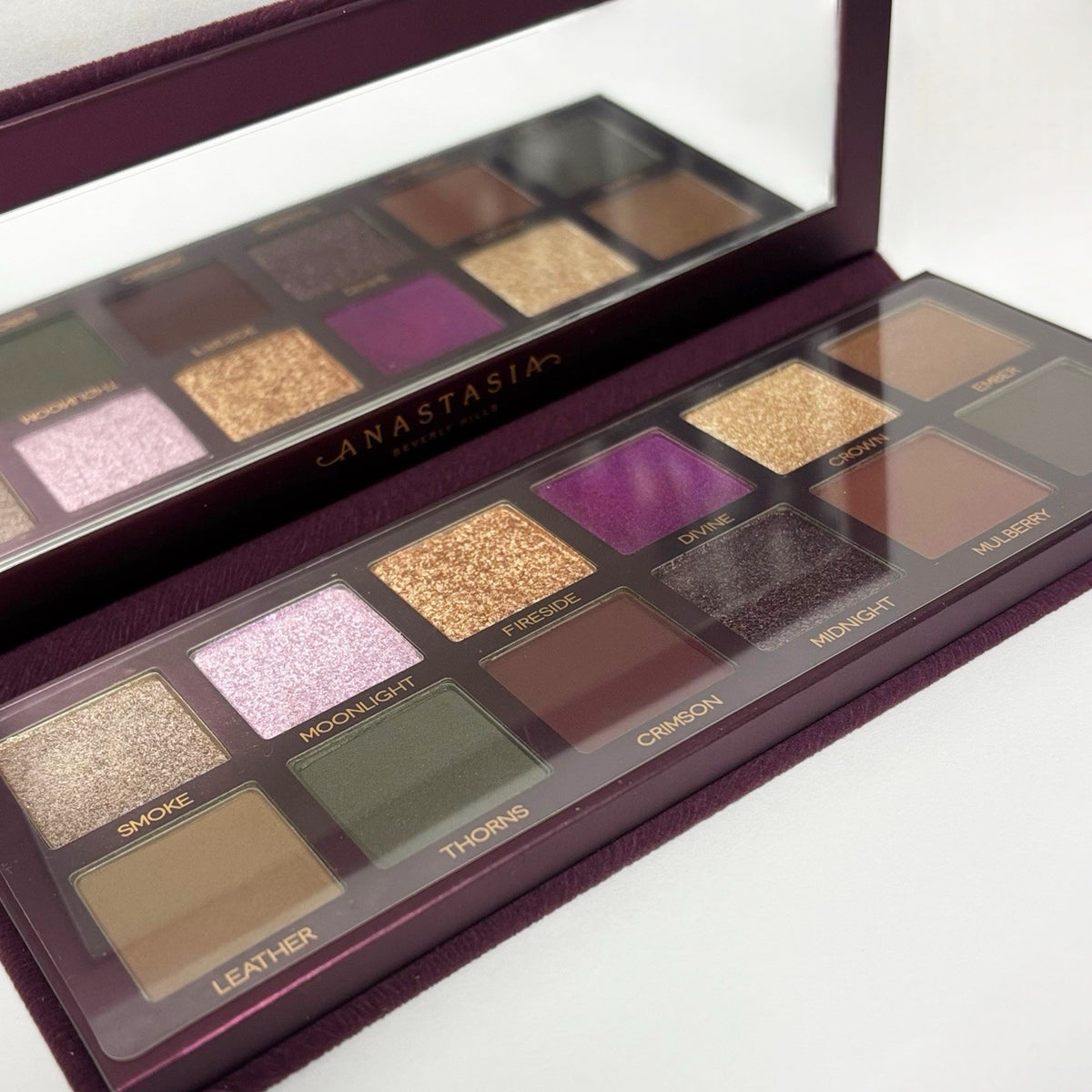 Fall Romance Eyeshadow Palette - 12 High-Pigment Shades for Stunning Looks