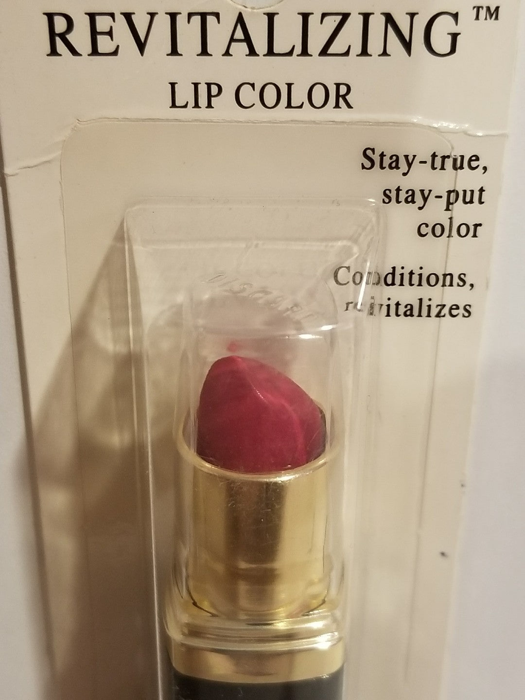 Revitalizing Lipstick in Plum Silhouette - Cream Formula