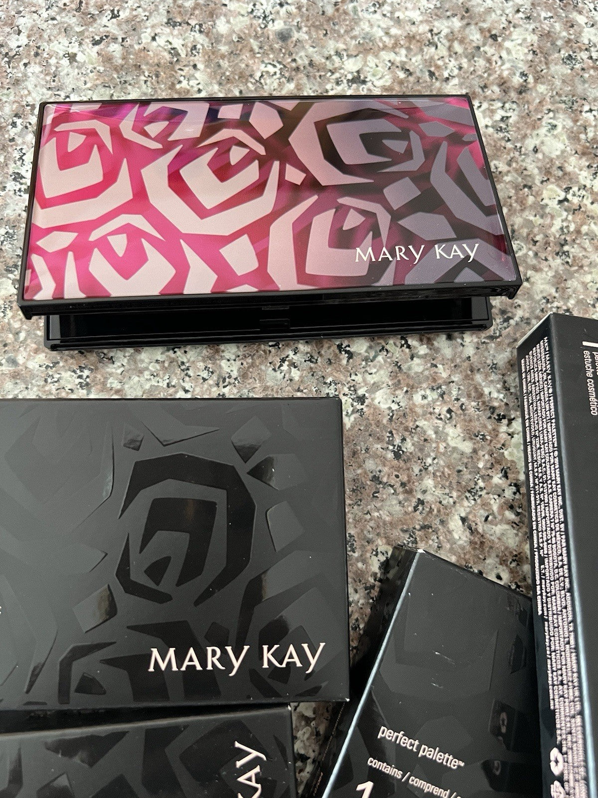 Mary Kay Compact Perfect Palette Limited Edition Unfilled New