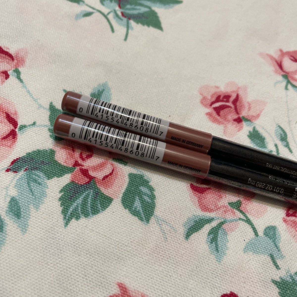 Maybelline Mauve Lip Liner Self-Sharpening Factory Sealed - Long-Lasting Makeup