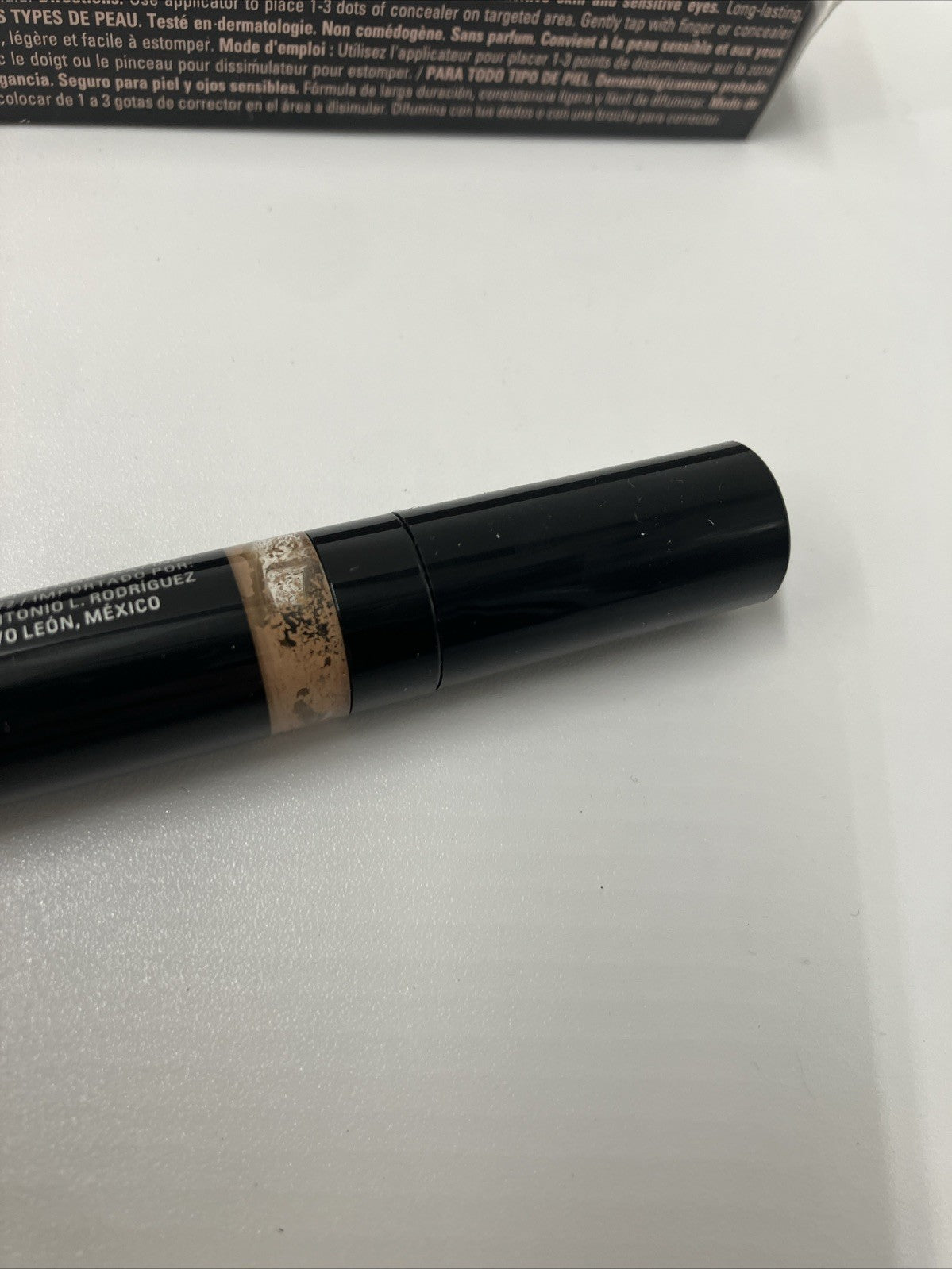 Mary Kay Perfecting Concealer LIGHT BRONZE 0.21 oz. - New in Box