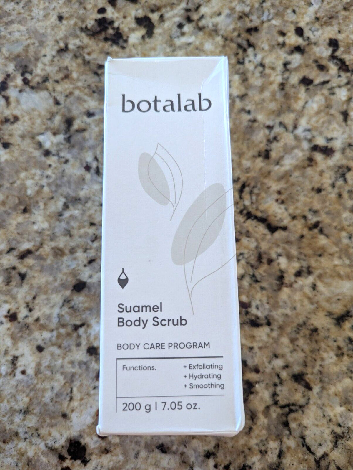 Botalab Suamel Body Scrub Exfoliating 7.05 oz exp: 06/2026