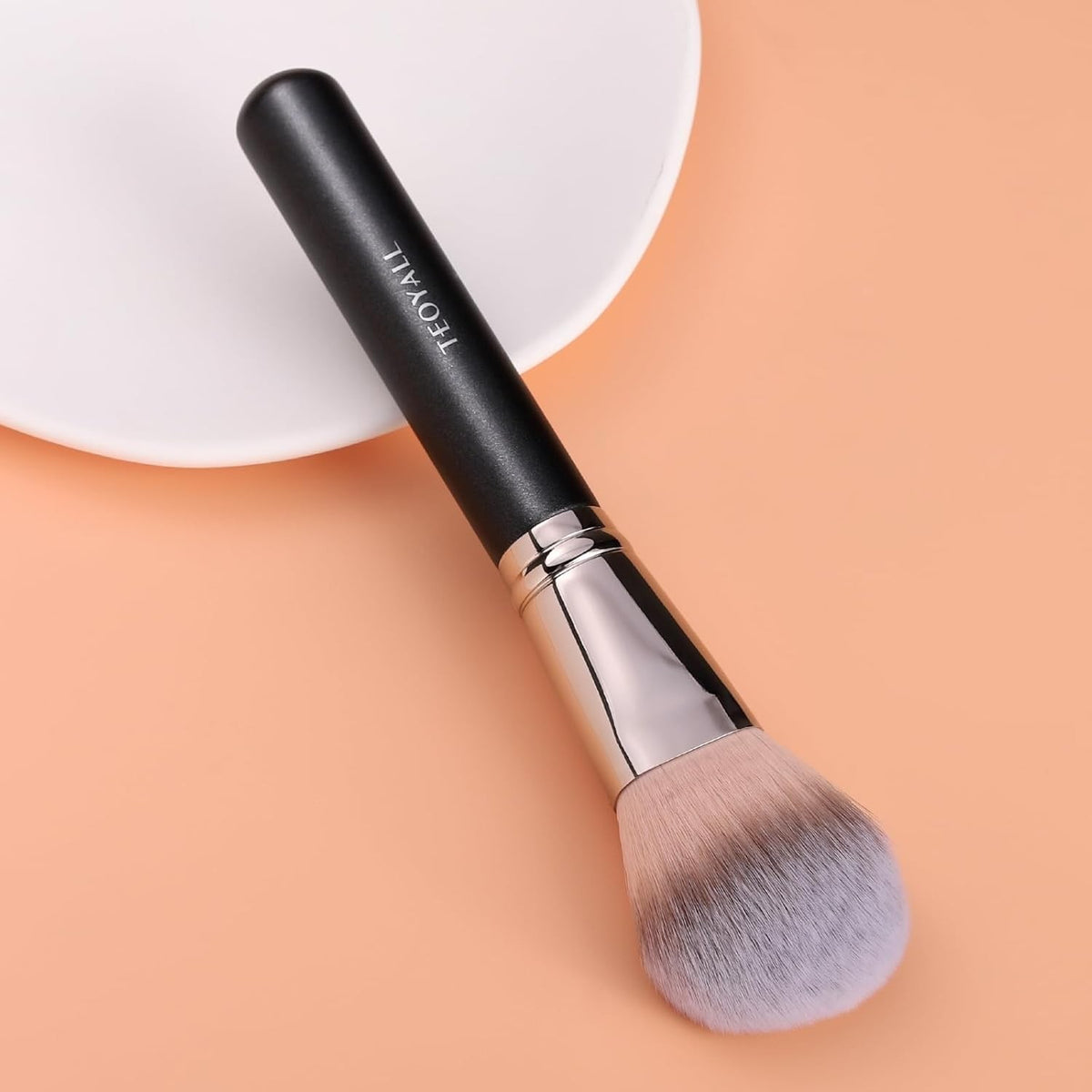 Setting Powder Brush - Ultra Plush Synthetic Bristles, Black Handle