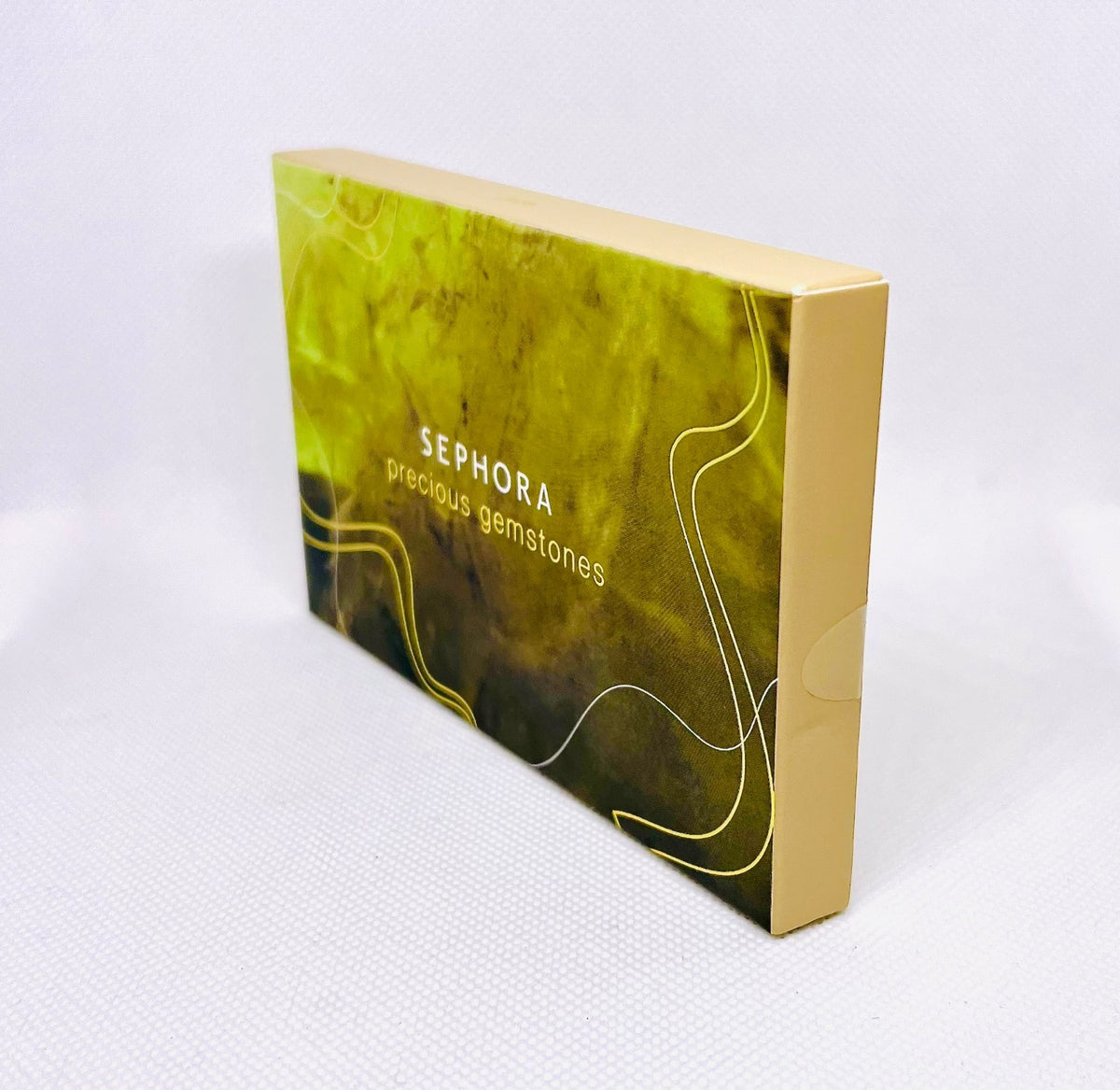Jade Eyeshadow Palette - 7 Shades - Cruelty-Free & Long-Wearing Makeup