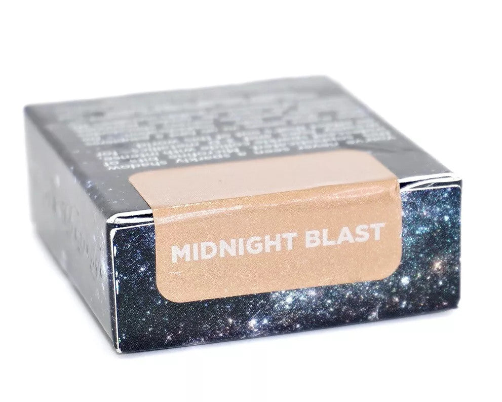 Urban Decay Eyeshadow Palette - Multiple Shades in Velvety Finish, 0.05oz