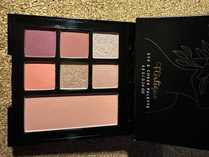 Whats Up Beauty Flirtique Eye and Cheek Makeup Palette - New with Free Shipping