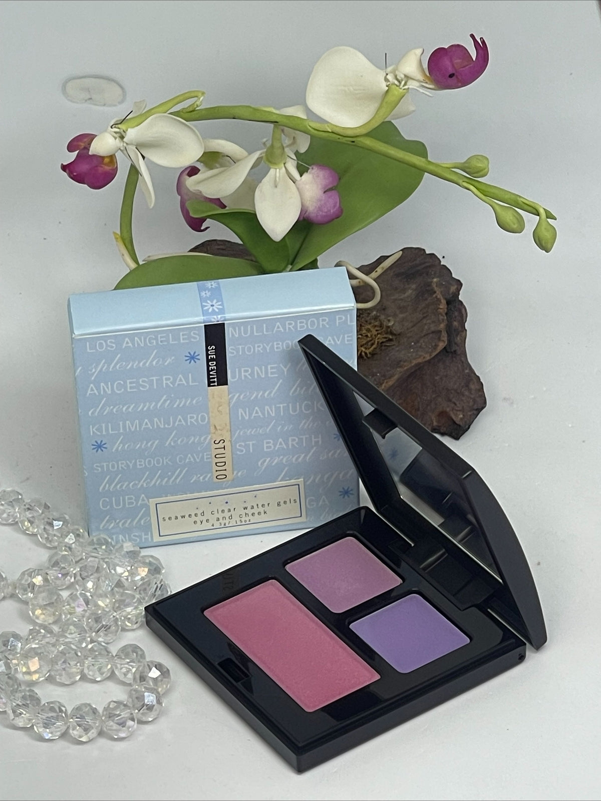 Seaweed Water Gel Eyeshadow & Blush Compact Lady Elliot - New