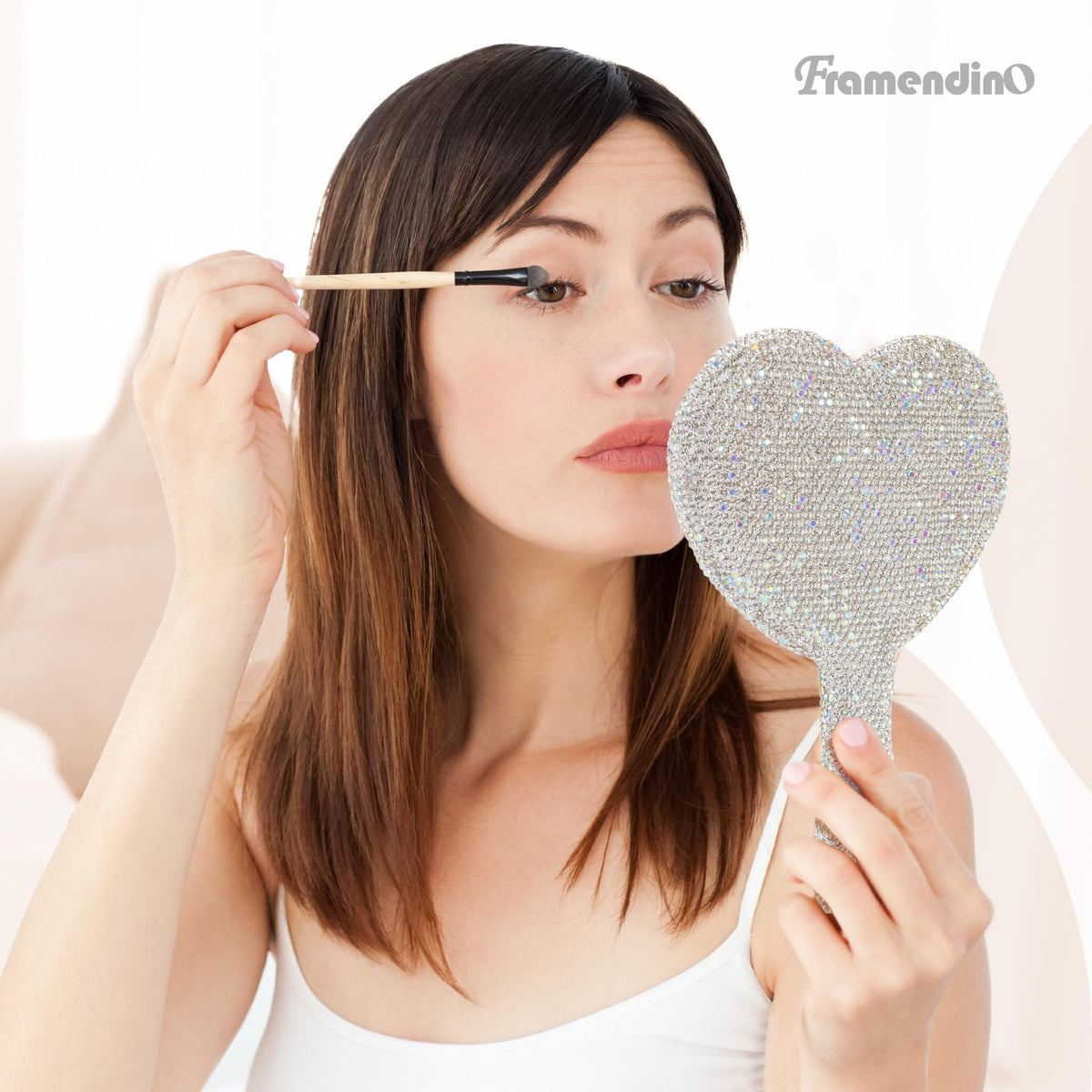 Heart-Shaped Rhinestone Handheld Makeup Mirror – Portable Bling Cosmetic Mirror
