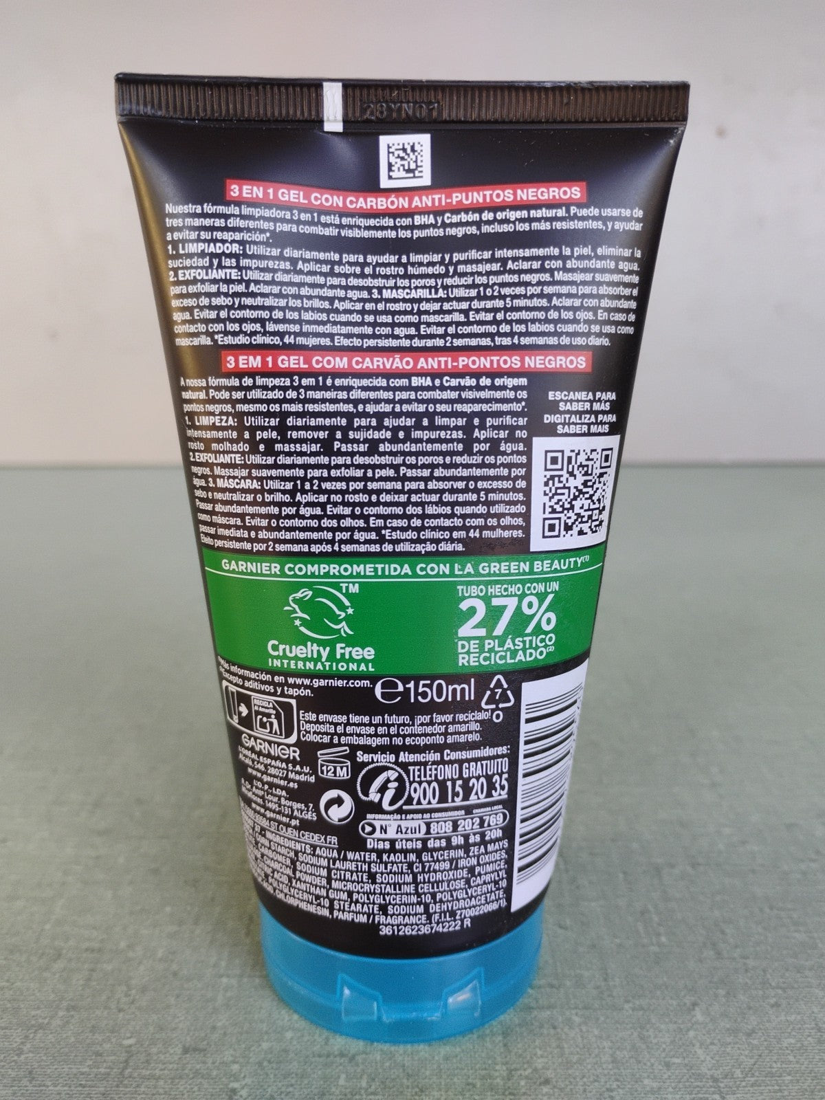 Garnier Pure Active 3 in 1 Charcoal Blackhead Acne Scrub 5oz 150ml